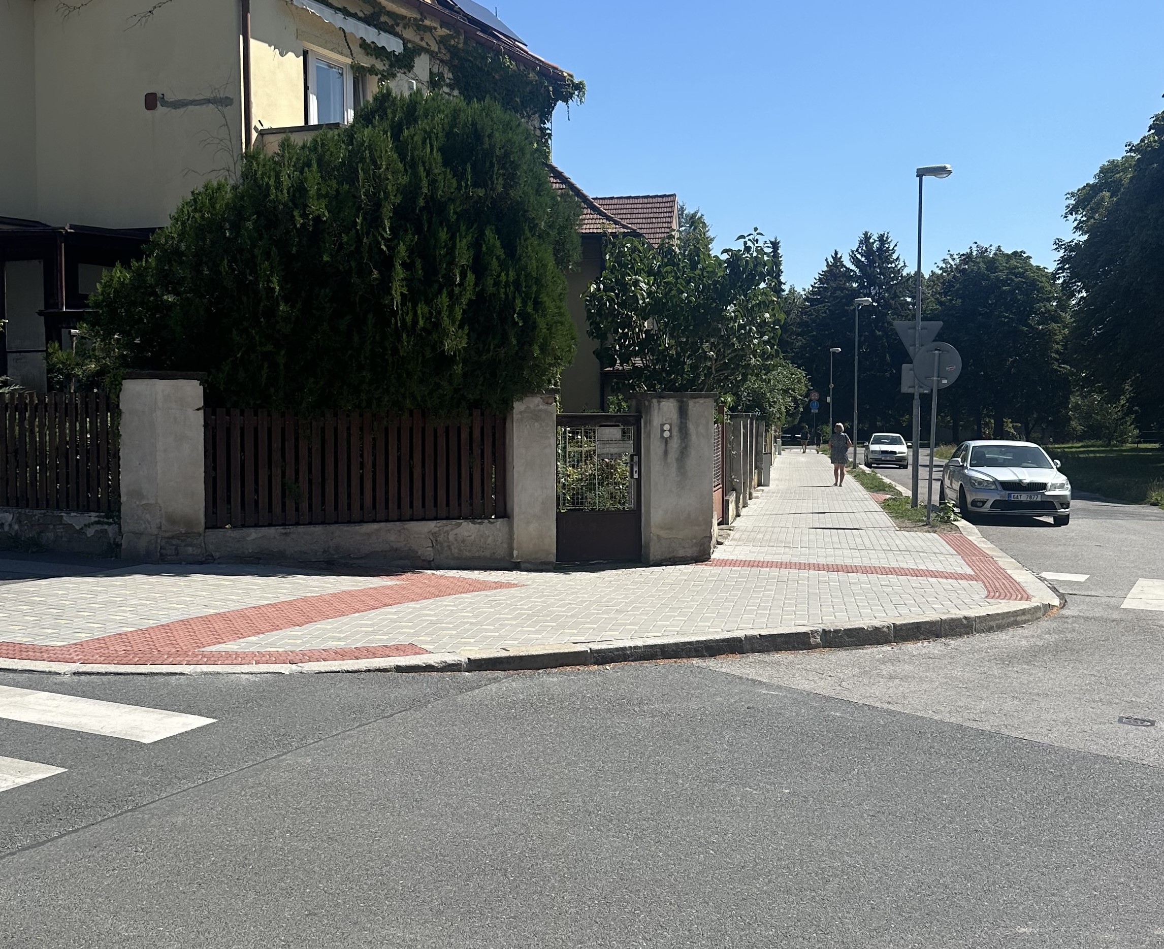 Ulice V Rybníčkách, Čelákovice